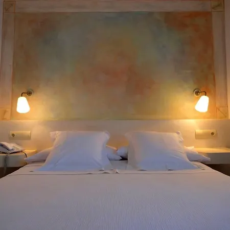 Hotell Carmen 3*