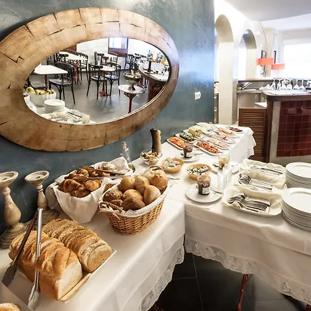 Hotel Carmen 3*